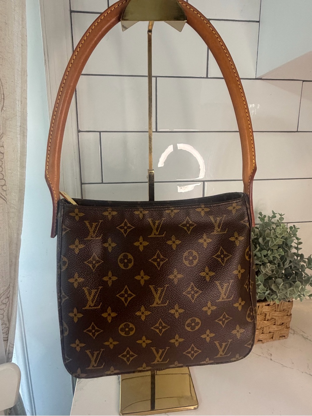 Authentic Vintage Louis Vuitton Looping Shoulder bag with printed COA